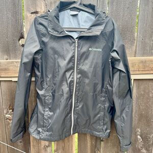 NWOT Columbia Women's Switchback III Rain Jacket Packable W Hood WL012701 Size L